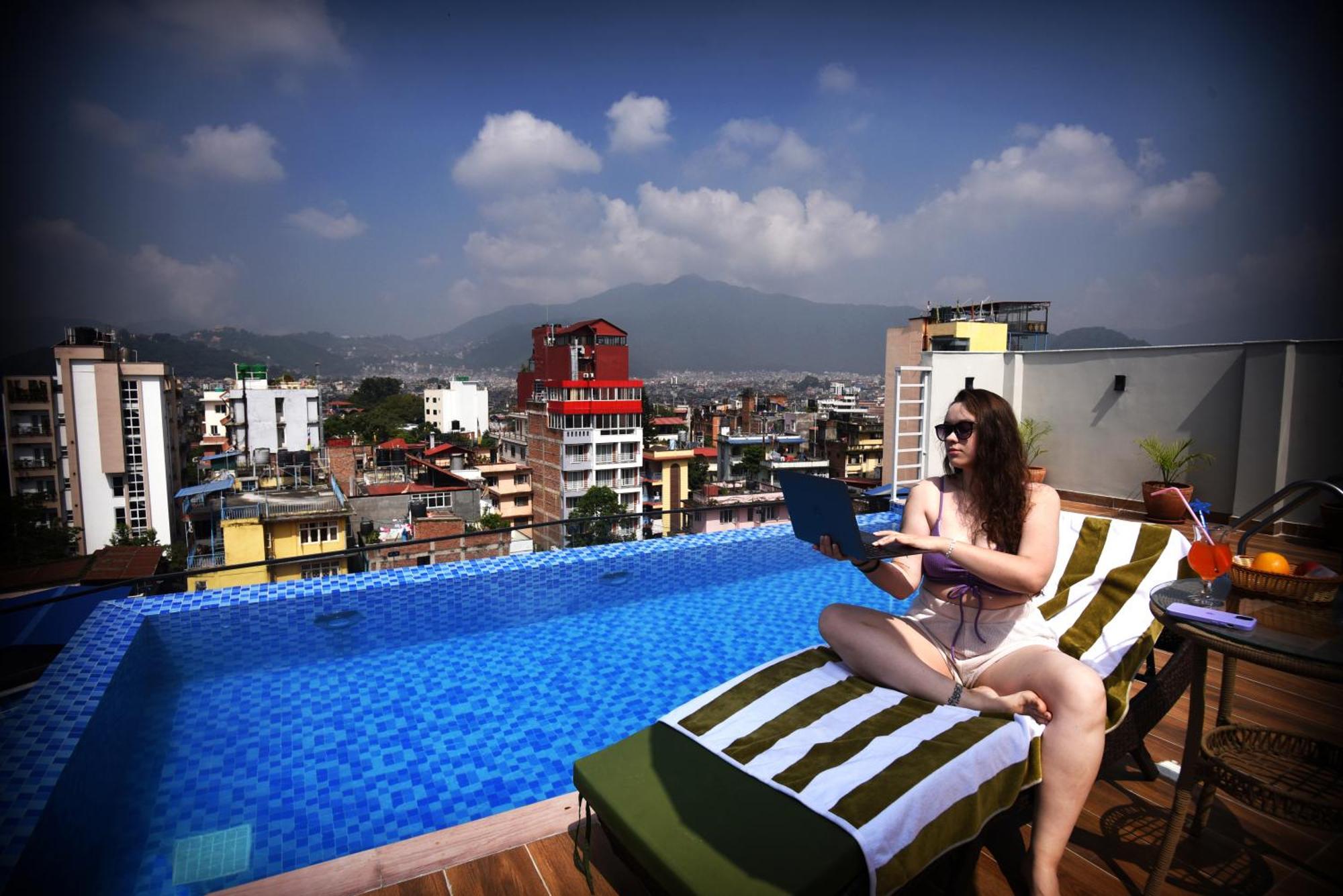 Divine Kathmandu Hotel Exterior foto