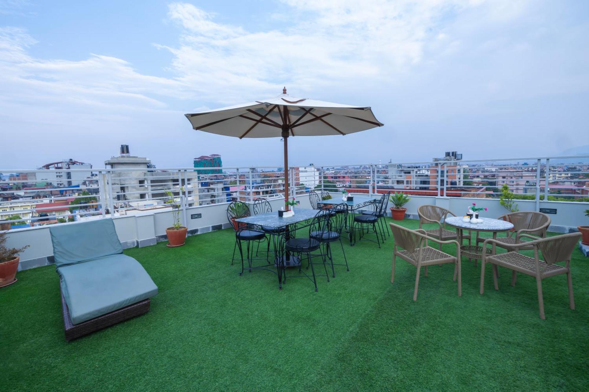 Divine Kathmandu Hotel Exterior foto